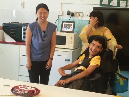 The delegation also had the opportunities to meet some of our students..